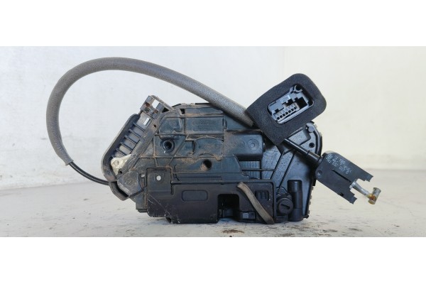 Recambio de cerradura puerta trasera derecha para volkswagen golf vii variant (bv5) sport bmt referencia OEM IAM   