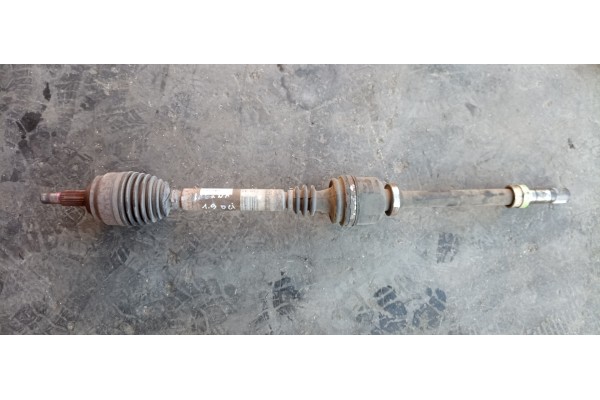 Recambio de transmision delantera derecha para renault laguna ii (bg0) confort expression referencia OEM IAM 8200405445  