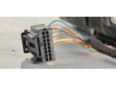 Recambio de retrovisor izquierdo para volkswagen tiguan (5n1) advance referencia OEM IAM 5N1857501AH  