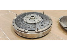 Recambio de kit embrague para opel insignia berlina excellence referencia OEM IAM 55576344  