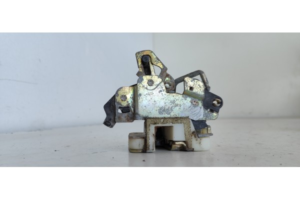 Recambio de cerradura puerta trasera derecha para opel frontera a 2.5 turbodiesel referencia OEM IAM   