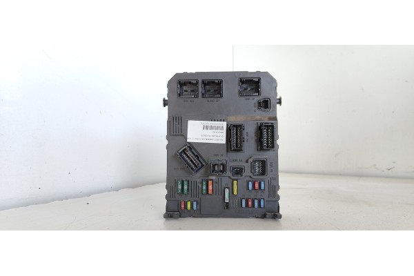 Recambio de caja reles / fusibles para peugeot 206 berlina 1.4 hdi referencia OEM IAM 9652474780  