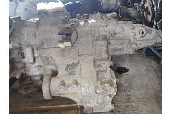 Recambio de caja transfer para mitsubishi montero (v20/v40) 3.5 v6 24v cat referencia OEM IAM V5M31K  