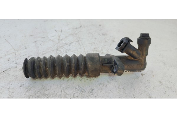 Recambio de bombin embrague para citroen c3 elle referencia OEM IAM 9809468580  