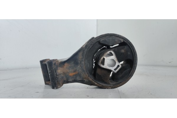 Recambio de soporte motor trasero para opel astra j lim. selective referencia OEM IAM 13248630  