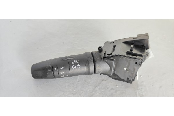 Recambio de mando intermitentes para nissan primera berlina (p12) line up referencia OEM IAM 25540AV600  