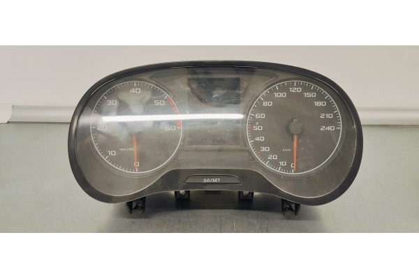 Recambio de cuadro instrumentos para seat ibiza iv berlina 1.4 tdi 90 fap referencia OEM IAM 6P0920731A  