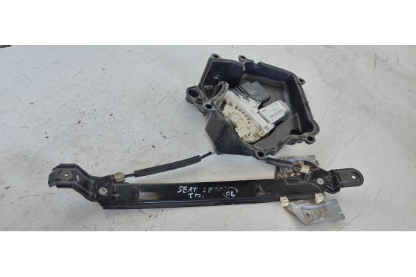 Recambio de elevalunas trasero derecho para seat leon (1p1) 2.0 tdi referencia OEM IAM 983600201  