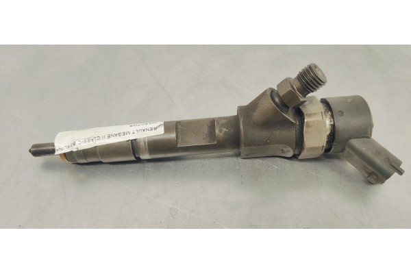 Recambio de inyector para renault megane ii classic berlina confort expression referencia OEM IAM 0445110110A  