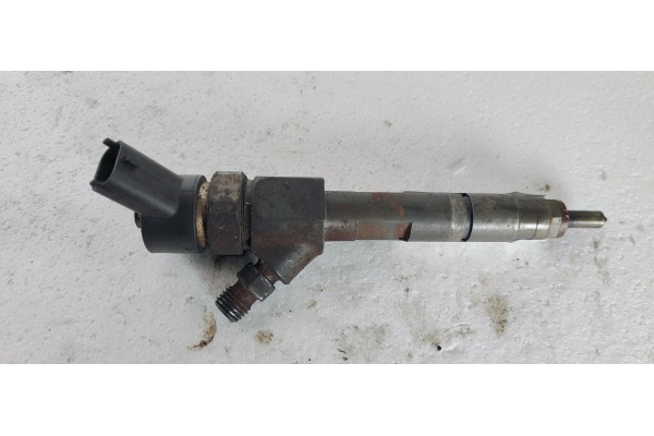 Recambio de inyector para renault scenic ii emotion referencia OEM IAM 0445110110B  
