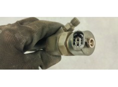 Recambio de inyector para renault megane ii classic berlina confort expression referencia OEM IAM 0445110110A  