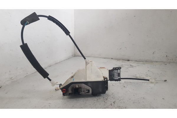 Recambio de cerradura puerta trasera izquierda para citroen c3 1.4 hdi 70 fap referencia OEM IAM 006248  