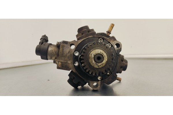 Recambio de bomba inyeccion para renault koleos 2.0 dci 150 4x4 fap referencia OEM IAM 0445010170  