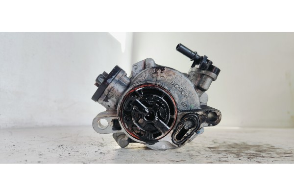 Recambio de depresor freno / bomba vacio para peugeot 208 tech edition referencia OEM IAM 9804021880  