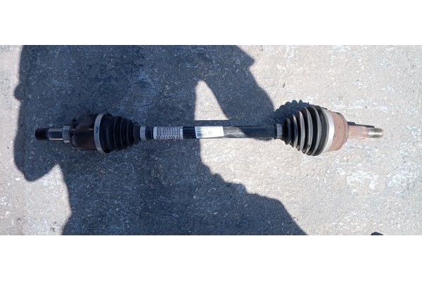 Recambio de transmision delantera izquierda para peugeot 3008 allure pack referencia OEM IAM 9806699880  