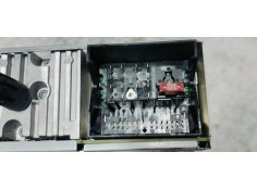 Recambio de sistema audio / radio cd para renault scenic iii 1.6dci 130 fap referencia OEM IAM 281153051R  