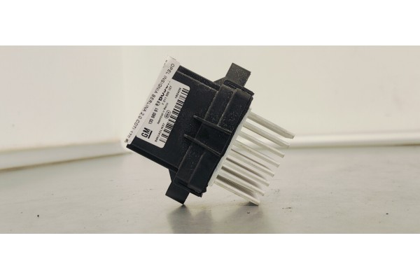 Recambio de resistencia calefaccion para opel insignia berlina 2.0 cdti 170 fap referencia OEM IAM 13598091  