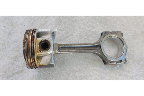 Recambio de biela para renault captur 1.2 i turbo 118 referencia OEM IAM H5F412  