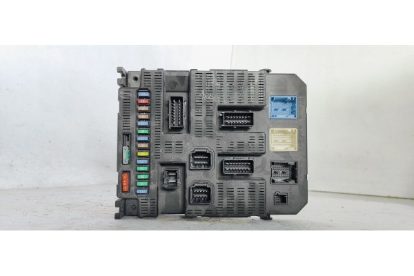 Recambio de caja reles / fusibles para citroen c3 1.4 referencia OEM IAM 9659285380  