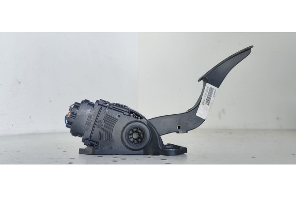Recambio de potenciometro pedal para suzuki grand vitara jb (jt) 1.9 ddis turbodiesel referencia OEM IAM 590065J02  