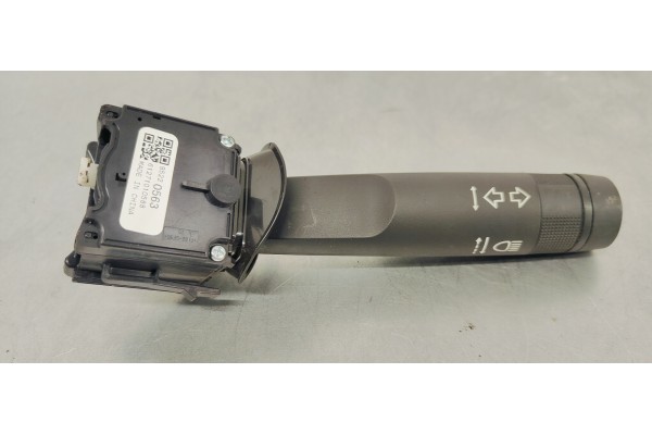 Recambio de mando intermitentes para opel insignia berlina 2.0 cdti 170 fap referencia OEM IAM 95220563  