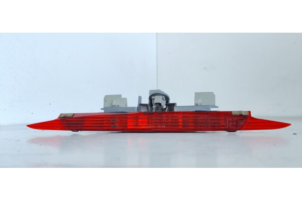 Recambio de luz central de freno para mazda 6 monovolumen (gy) 2.0 active referencia OEM IAM 28661979  