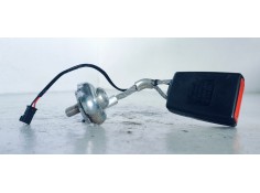 Recambio de enganche cinturon trasero izquierdo para bmw serie 5 touring (f11) 518d referencia OEM IAM 724327307  