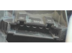 Recambio de piloto trasero izquierdo para volkswagen polo berlina (6n1) 1.4 referencia OEM IAM 69906690  