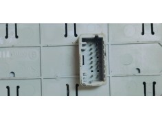 Recambio de mando elevalunas delantero izquierdo para renault scenic iii 1.6dci 130 fap referencia OEM IAM 809610017R  