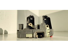 Recambio de cerradura puerta trasera izquierda para opel zafira a elegance referencia OEM IAM 90561157  