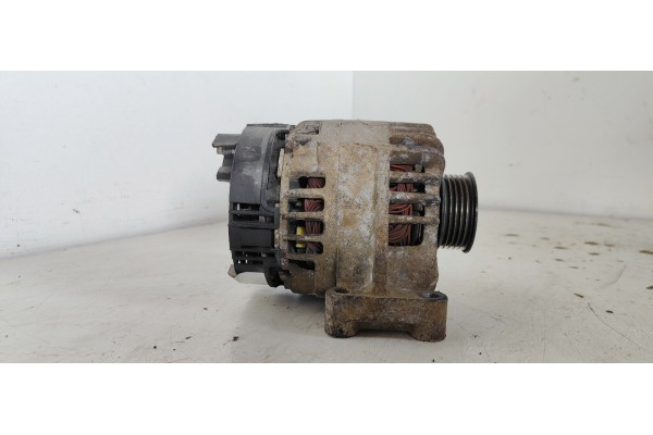 Recambio de alternador para fiat grande punto (199) 1.2 cat referencia OEM IAM 764834  