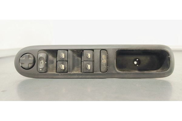 Recambio de mando elevalunas delantero izquierdo para peugeot 5008 allure referencia OEM IAM 96650621ZD  