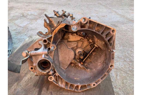 Recambio de caja cambios para ford ka (ccu) referencia OEM IAM 46815872  