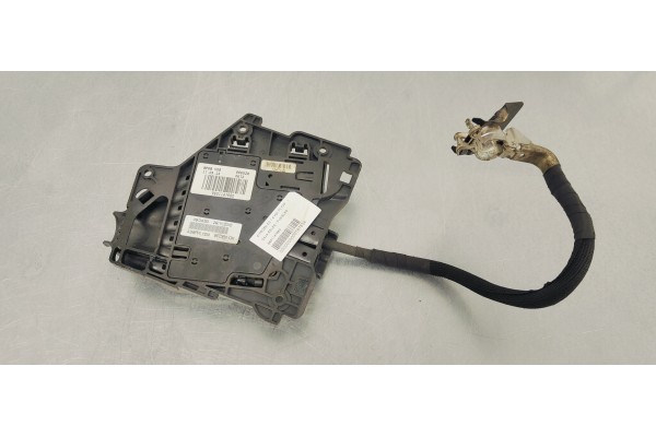 Recambio de caja reles / fusibles para citroen c3 1.4 hdi 70 fap referencia OEM IAM 9801147680  