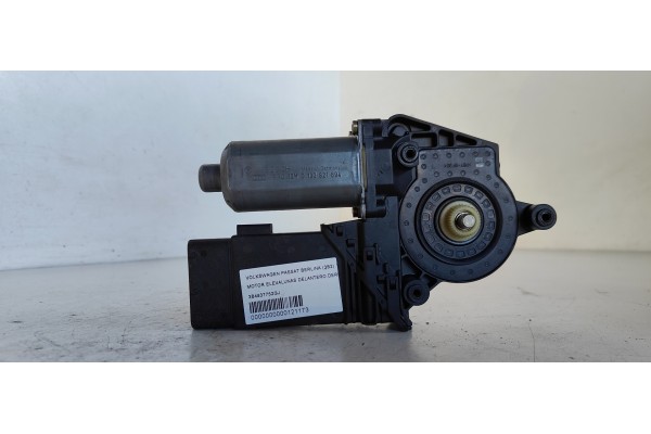 Recambio de motor elevalunas delantero derecho para volkswagen passat berlina (3b2) 1.9 tdi referencia OEM IAM 3B4837752GJ  