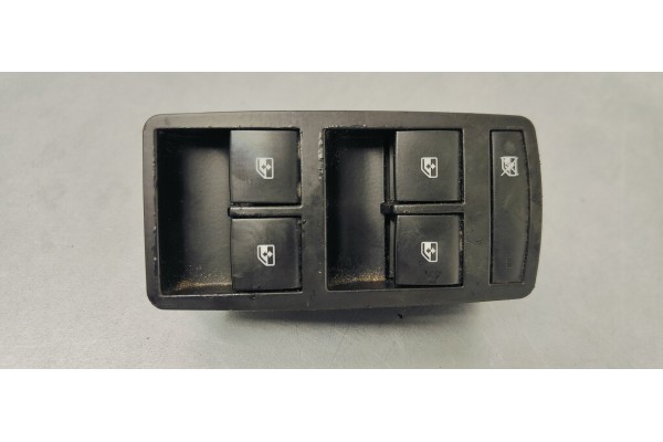 Recambio de mando elevalunas delantero izquierdo para opel insignia berlina 2.0 cdti 170 fap referencia OEM IAM 13222224  