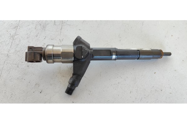 Recambio de inyector para nissan primera trav. (p12) 2.2 16v turbodiesel cat referencia OEM IAM 16600AU600  
