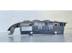 Recambio de mando elevalunas delantero izquierdo para kia carnival 2.9 crdi cat referencia OEM IAM 935704D3200T  