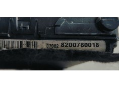 Recambio de caja reles / fusibles para renault megane ii berlina 5p confort authentique referencia OEM IAM 8200780018  