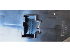 Recambio de mando elevalunas delantero izquierdo para kia carnival 2.9 crdi cat referencia OEM IAM 935704D3200T  