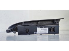 Recambio de mando elevalunas delantero derecho para kia carnival 2.9 crdi cat referencia OEM IAM 935754D1200T  