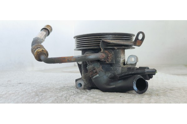 Recambio de bomba direccion para ford focus berlina (cap) ambiente (d) referencia OEM IAM 7613955160  