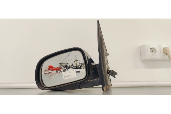 Recambio de retrovisor izquierdo para ssangyong kyron 270 xdi limited 4wd referencia OEM IAM E4012317  