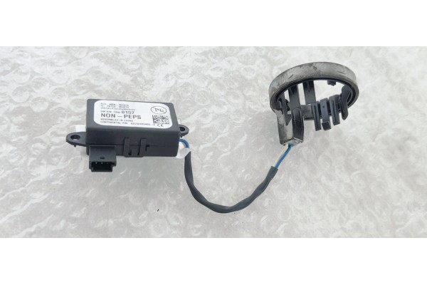 Recambio de centralita inmovilizador para opel astra j lim. 1.7 cdti 110 fap referencia OEM IAM 13500157  