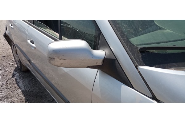 Recambio de retrovisor derecho para renault scenic ii emotion referencia OEM IAM   