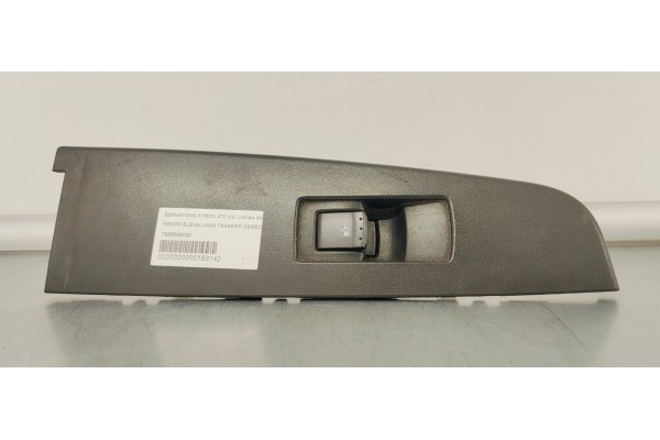 Recambio de mando elevalunas trasero derecho para ssangyong kyron 270 xdi limited 4wd referencia OEM IAM 7326009000  