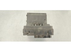 Recambio de caja reles / fusibles para volvo xc90 2.4 d5 163 4x4 referencia OEM IAM 30728357  