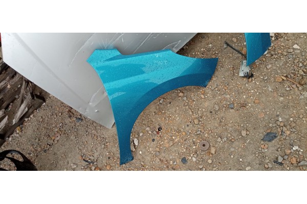 Recambio de aleta delantera derecha para peugeot 207 cc sport referencia OEM IAM   