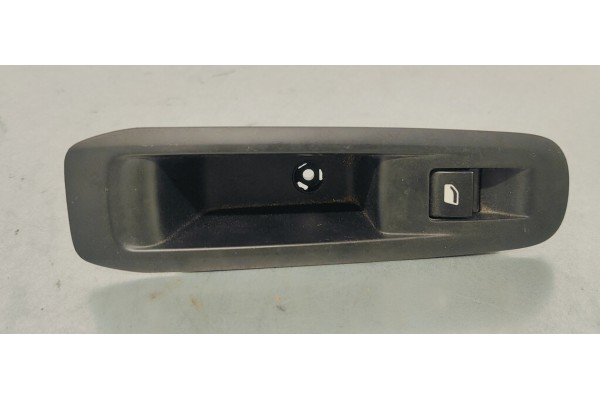 Recambio de mando elevalunas trasero izquierdo para peugeot 308 1.6hdi 92 fap referencia OEM IAM 98034744  