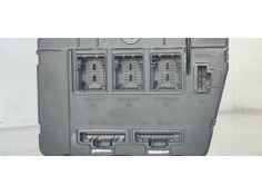 Recambio de caja reles / fusibles para renault scenic ii 1.5 dci diesel referencia OEM IAM 8200525384  